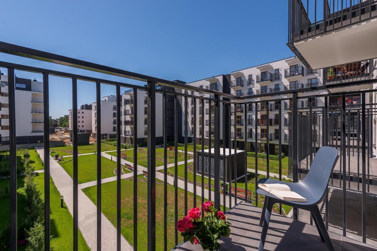 Wagonowa P&O Apartments Warschau Buitenkant foto